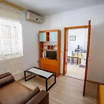 Visnja Apartment