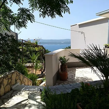 Apartman Visnja *
