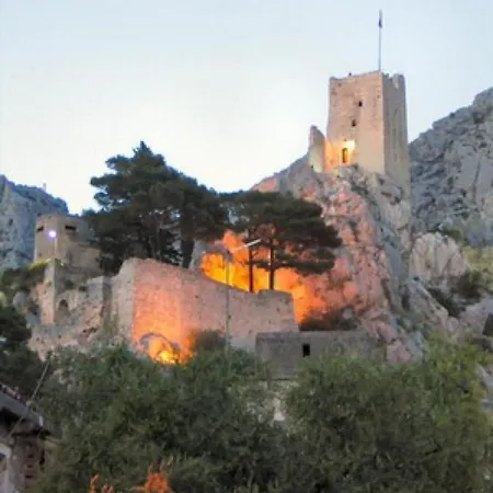 Visnja Omiš