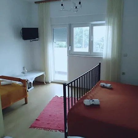 Visnja Apartman *